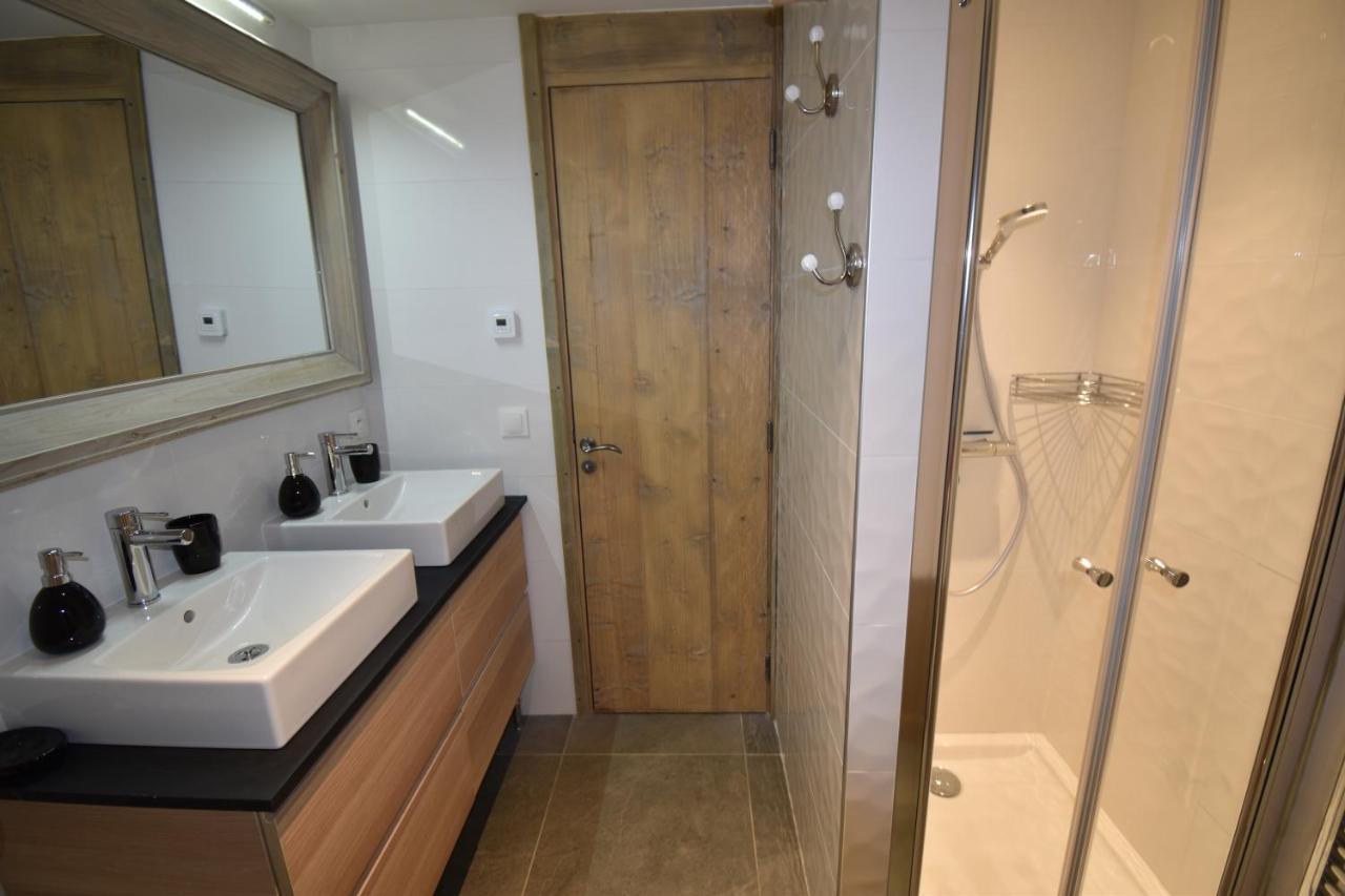 Vaujanylocations - Chalet Opaline Room photo